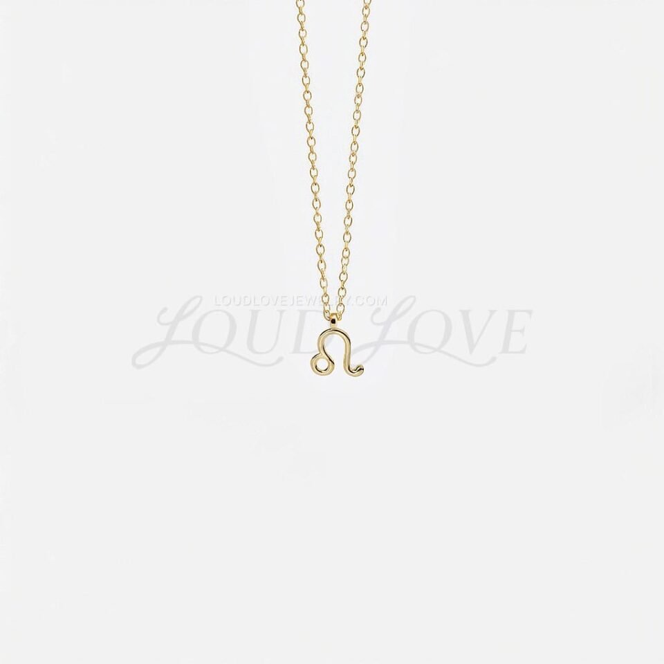 Leo zodiac pendant in lustrous gold, celebrating the bold lion symbol with clean lines.