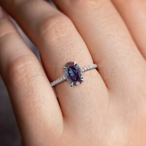 oval-alexandrite-half-eternity-ring-design